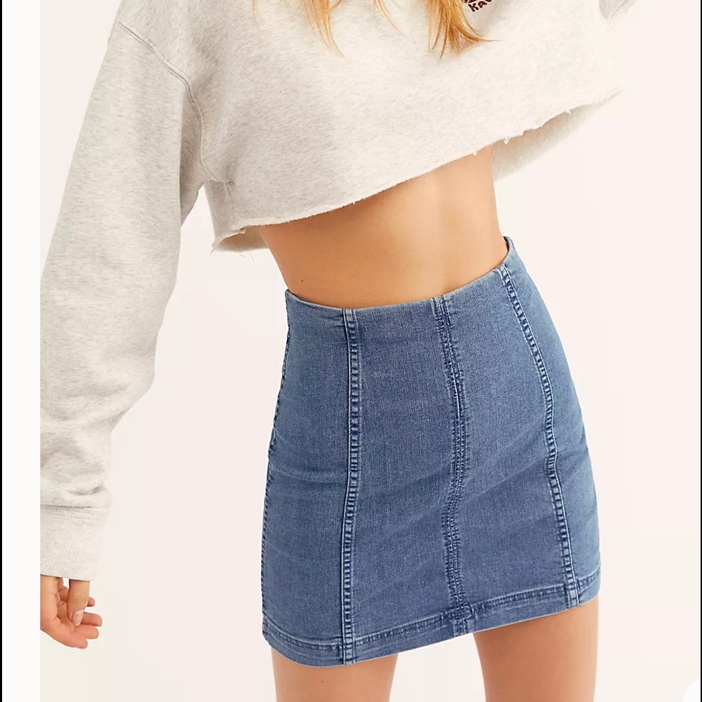 🦋 NWT Free People
Modern Femme Denim Mini - Picture 2 of 14